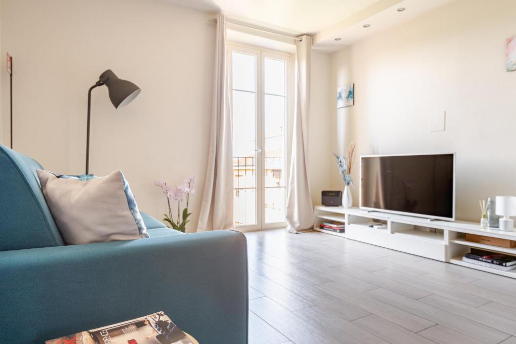 Casa fronte stazione, 300mt dal Centro, Free Parking – Lucca